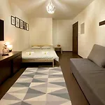 Halby Rooms In The Very Center Of Warsaw